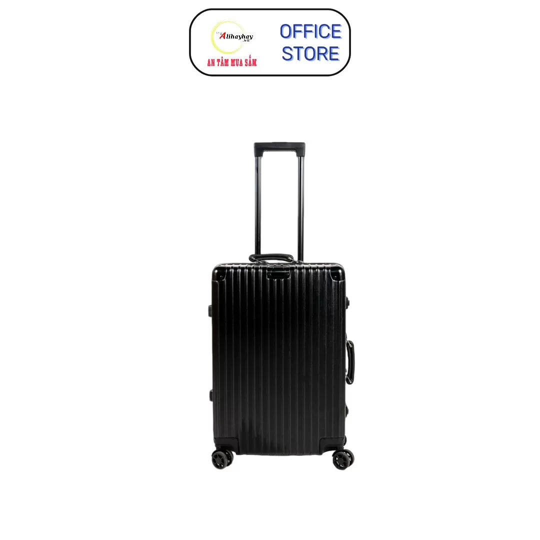 Luxury model Rimowa Classic tay da màu đen  2024